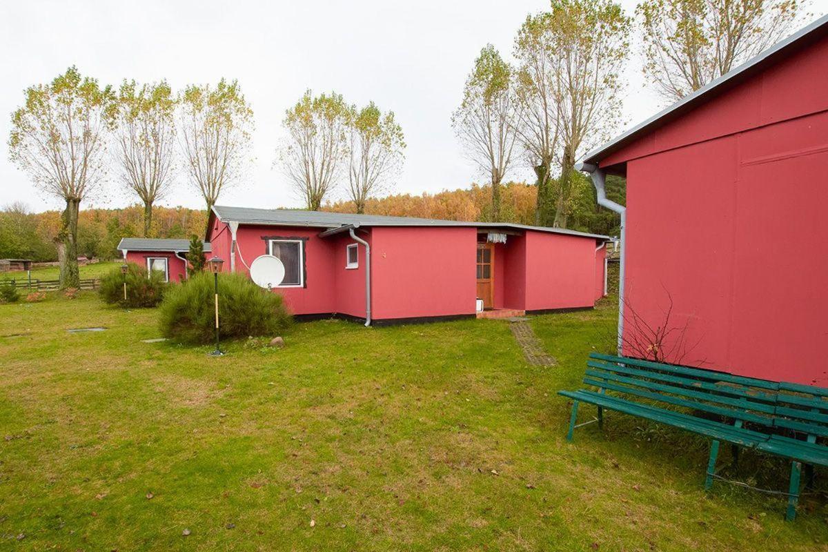 Familienzimmer Mit Gemeinschaftsbad Gross Banzelvitz エクステリア 写真